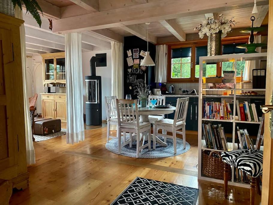 Platz Zum Wohlfuehlen „Cook&Chill“ Apartamento Ermatingen Exterior foto